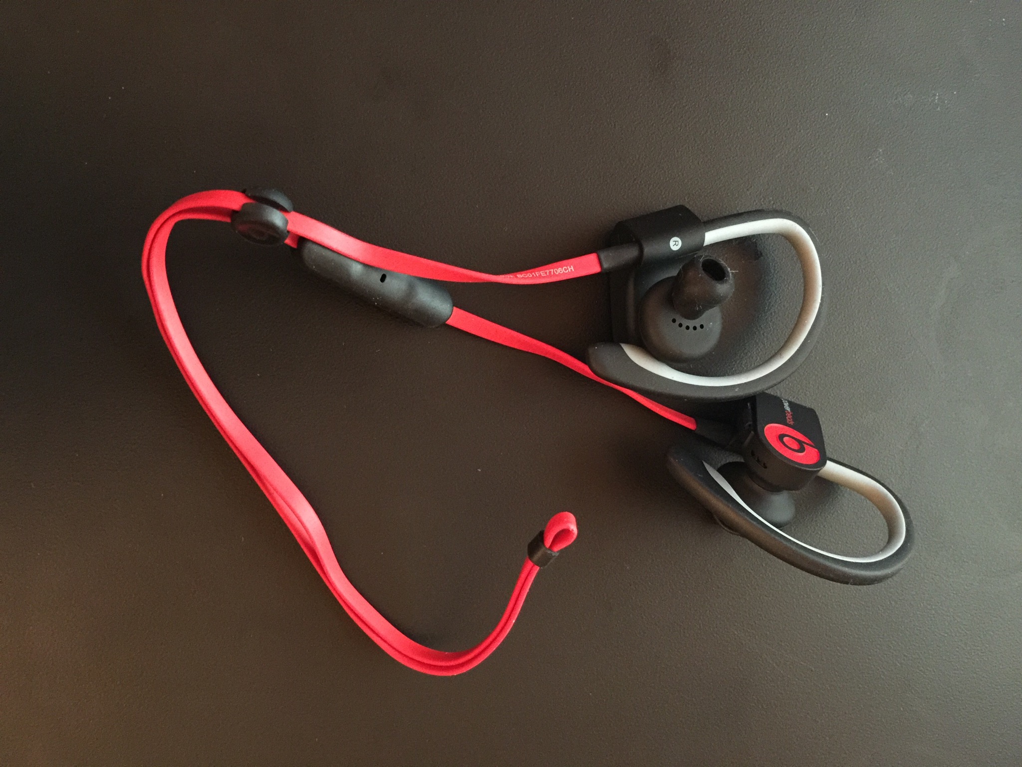 Powerbeats 2 Wireless earbuds